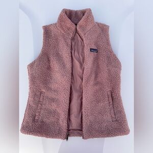 Vintage 100% recycled polyester Patagonia vest in a blush pink color Y2K